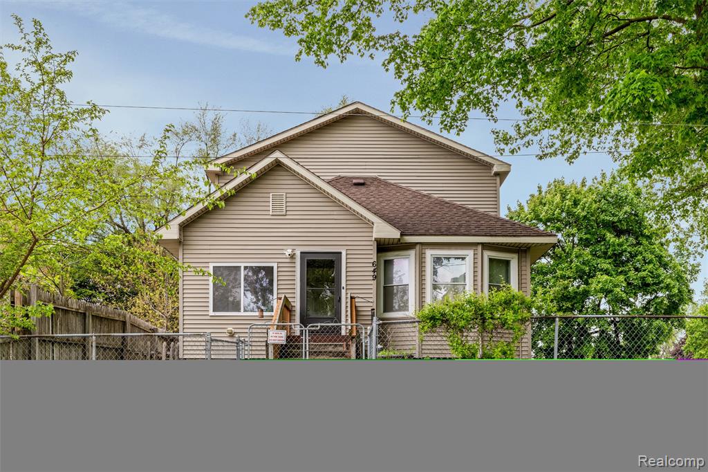 649 Lounsbury Avenue, Pontiac, MI 48340 — Photo 32