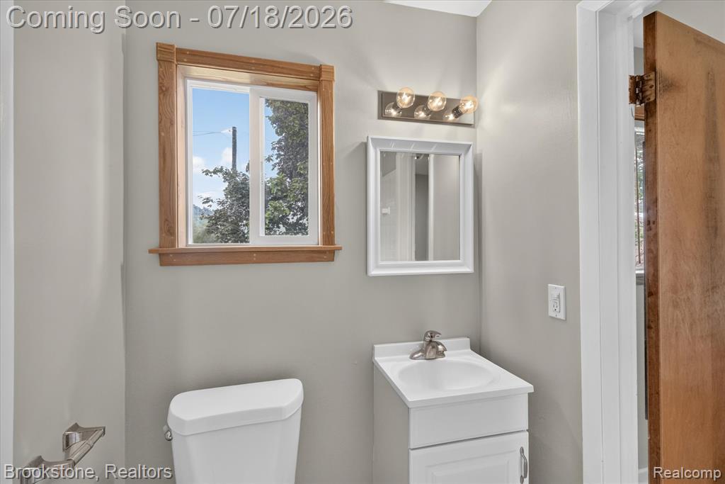 7176 Perry Lake Road, Clarkston, MI — Photo 29