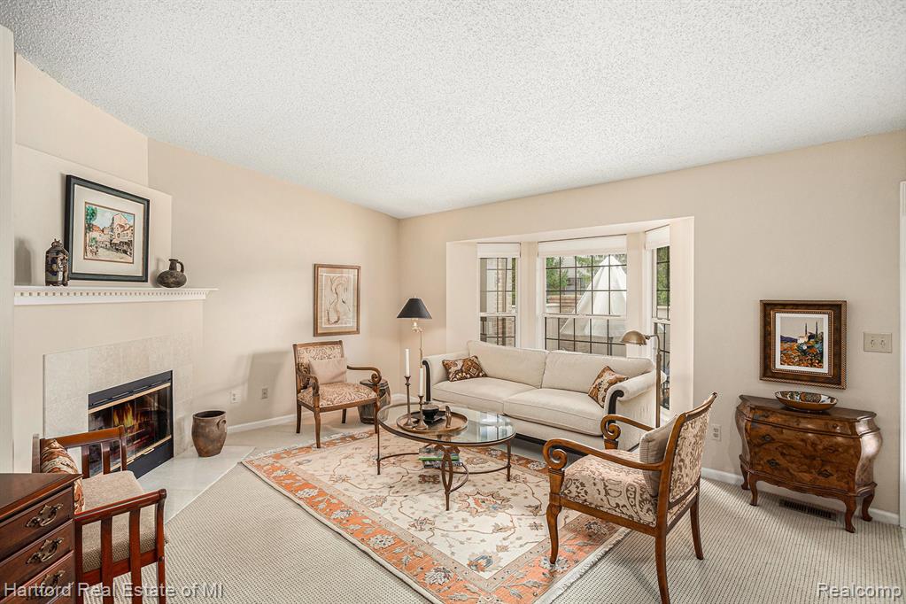 29335 Regents Pointe, 77, Farmington Hills, MI 48331 — Photo 6