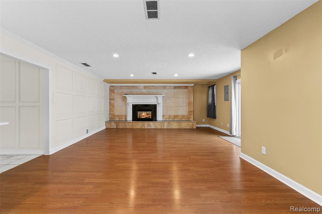 4205 Harding Street, Dearborn Heights, MI 48125 — Photo 14