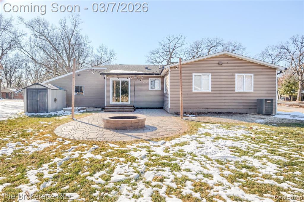 4405 Green Lake Road, West Bloomfield, MI 48323 — Photo 4