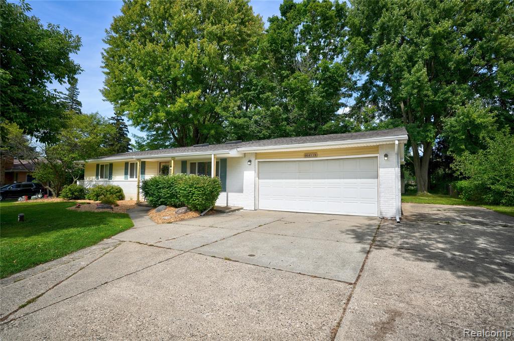 6411 Brookview Drive, Grand Blanc, MI 48439 — Photo 45