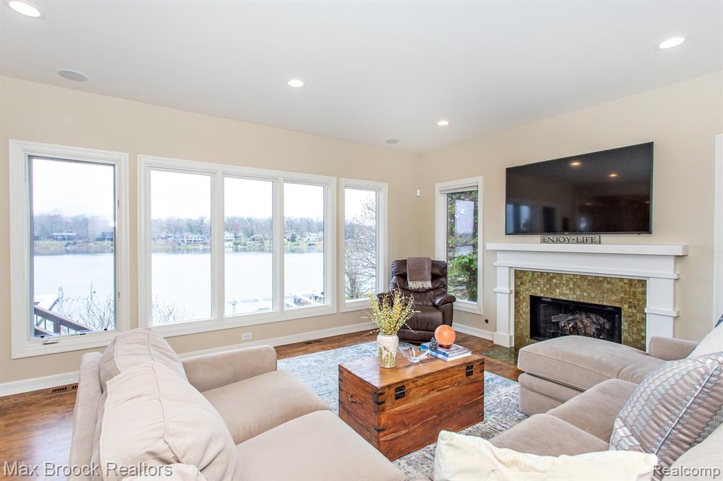 7080 Colony Drive, West Bloomfield, MI 48323 — Photo 27