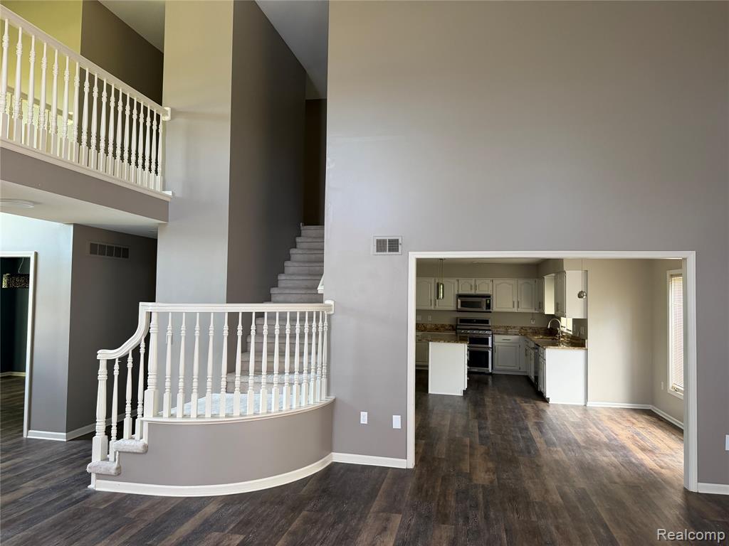 50015 Cooke Avenue, Plymouth, MI 48170 — Photo 4