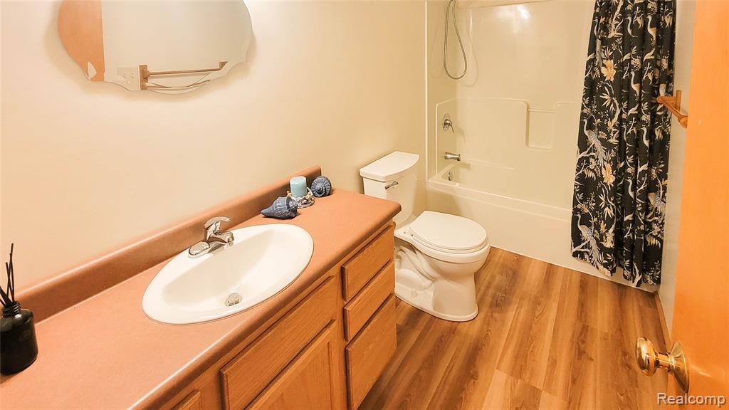 416 Crystal Lane, Roscommon, MI 48653 — Photo 15