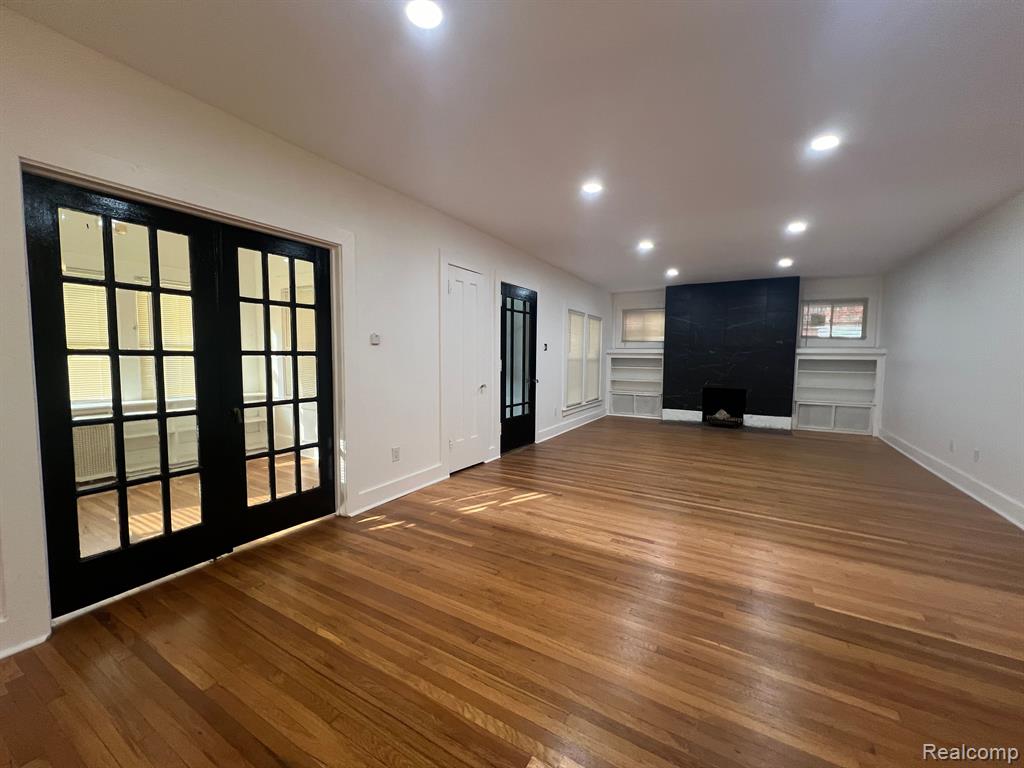 239 EASON Street, Highland Park, MI 48203 — Photo 16