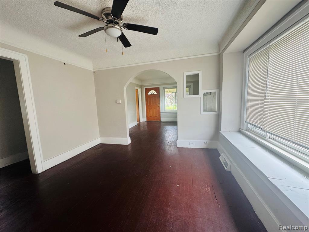 116 W Brooklyn Avenue, Pontiac, MI 48340 — Photo 5