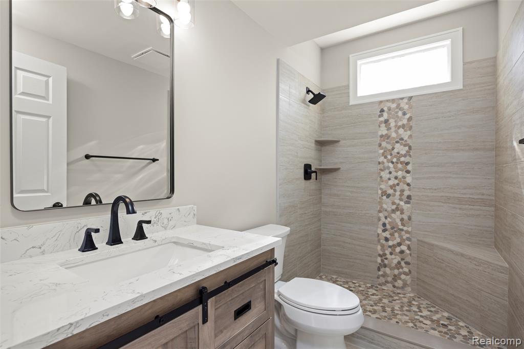 54253 Bradshaw Drive, New Baltimore, MI 48047 — Photo 12