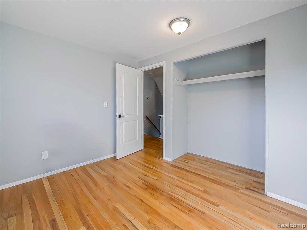 15958 Shadyside Drive, Livonia, MI, 48154