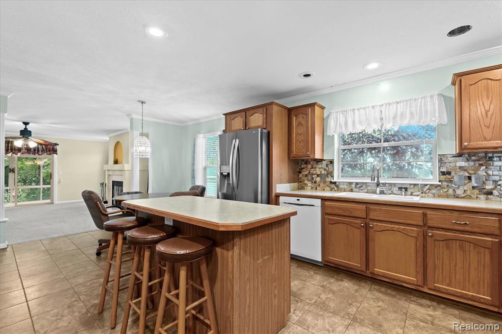 11078 Wood Run Circle, South Lyon, MI 48178 — Photo 9