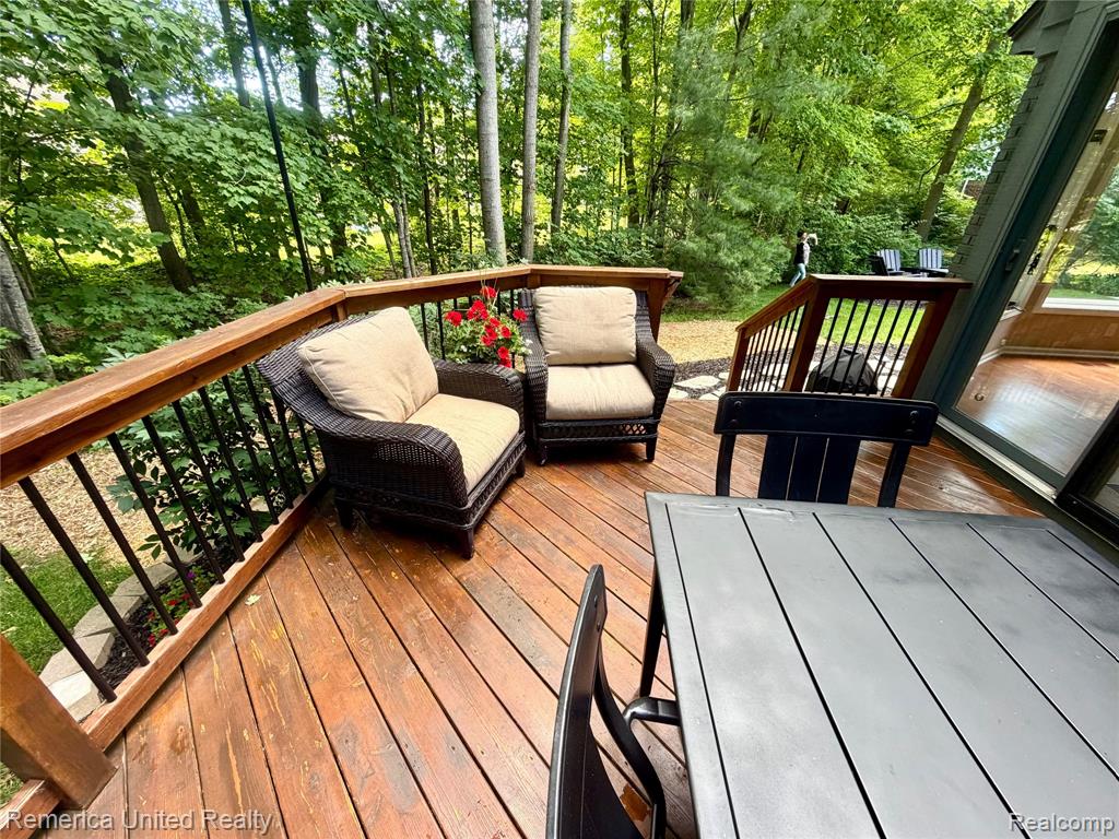 49022 Plum Tree Court, Plymouth, MI 48170 — Photo 54