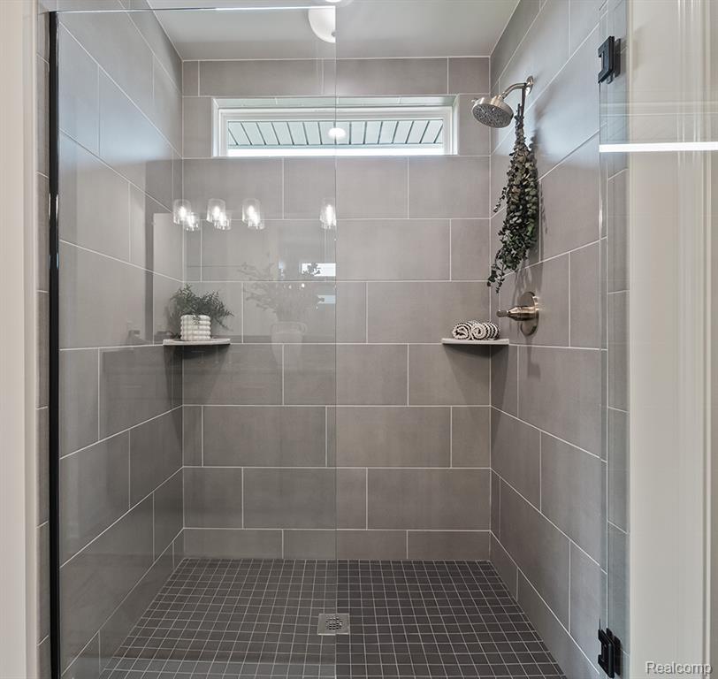 6414 Tarr Road, Ypsilanti, MI 48197 — Photo 23