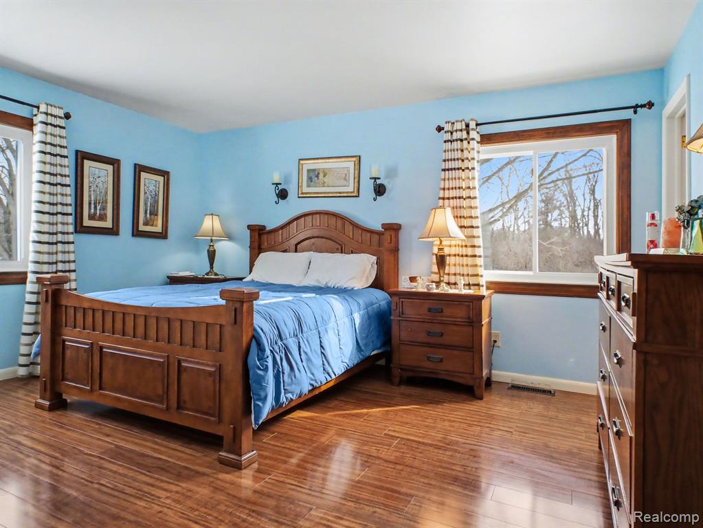 3230 Woodvalley Drive, Flushing, MI 48433 — Photo 16