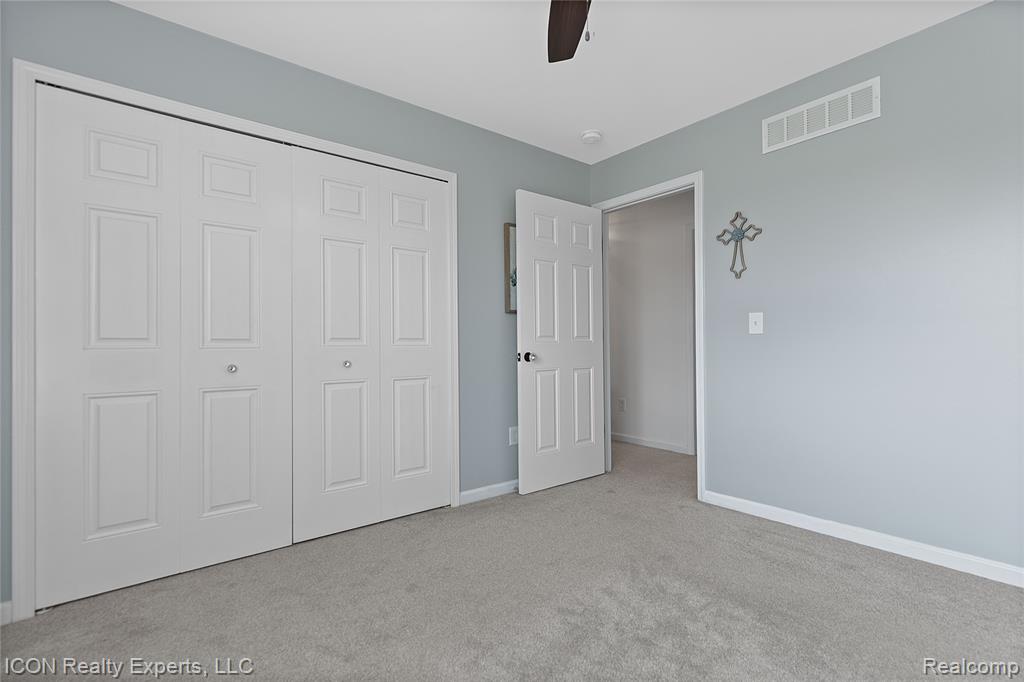 52527 Stafford Drive, Macomb, MI 48042 — Photo 24