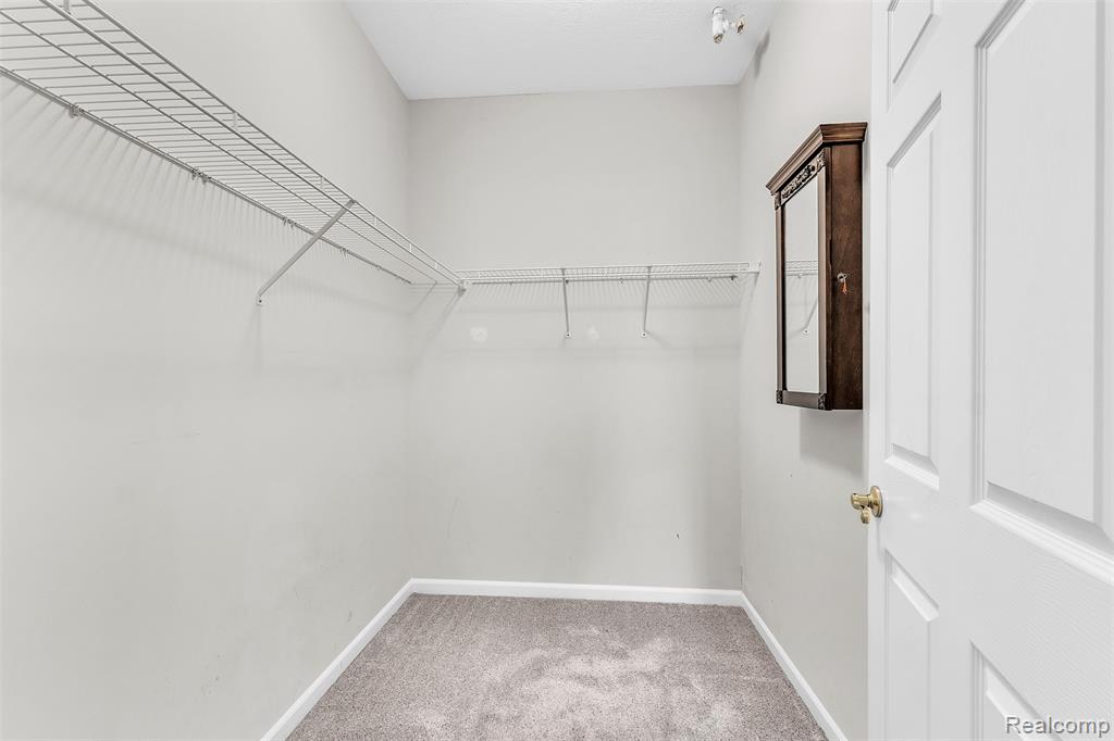 1155 Abbey Court, Westland, MI — Photo 40