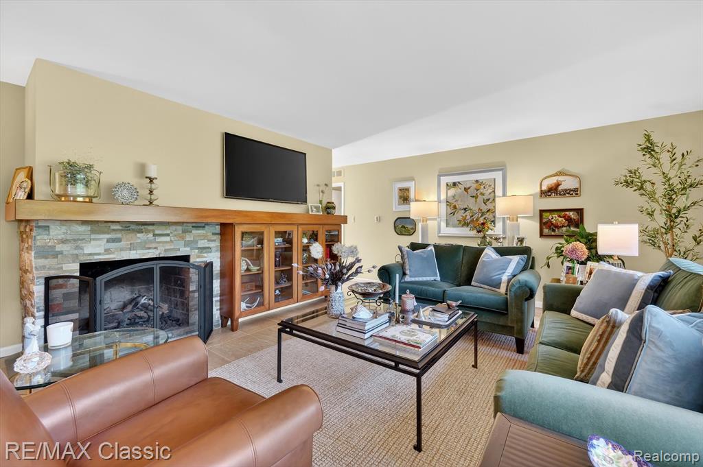 4731 Pickering Road, Bloomfield Hills, MI 48301 — Photo 13