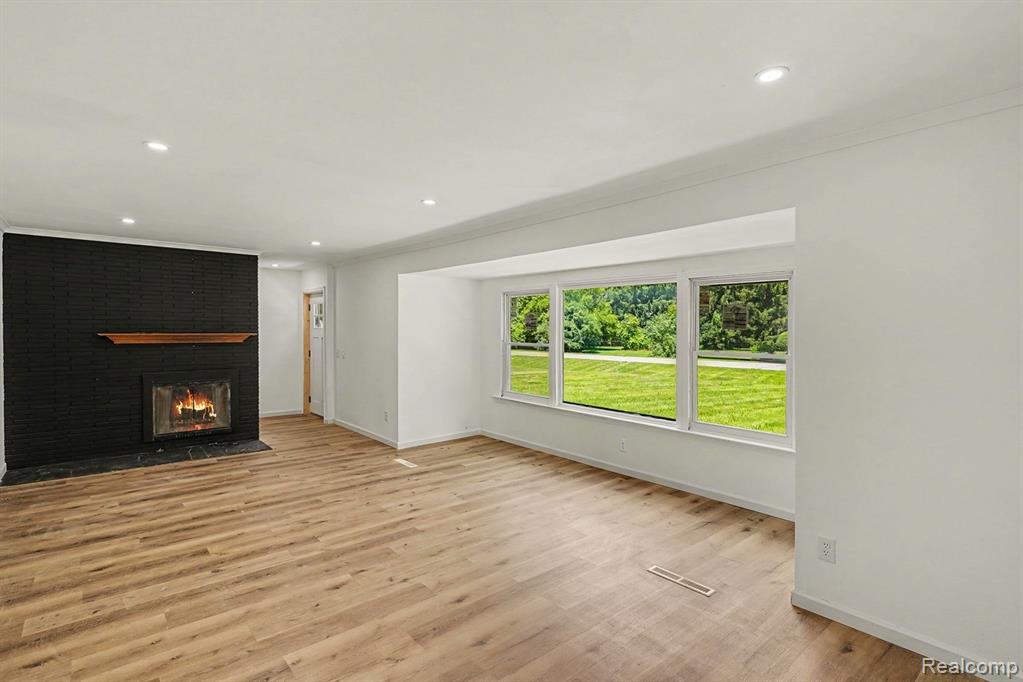 3217 W Cass Avenue, Flint, MI 48504 — Photo 7