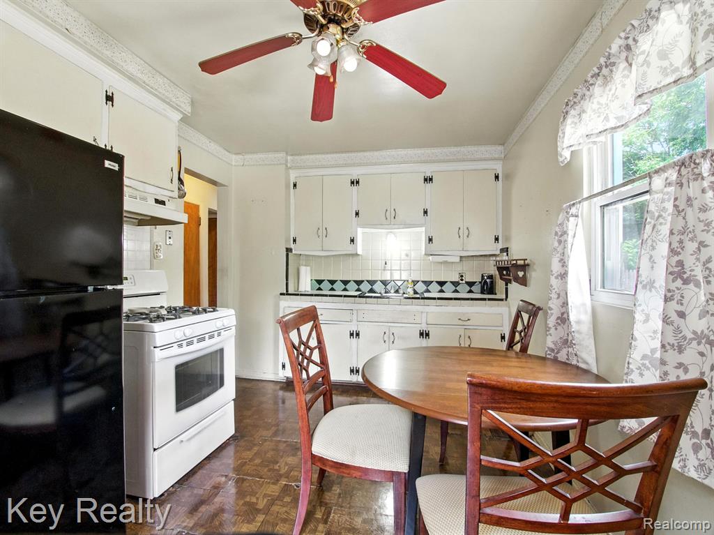 1225 S Annabelle Street, Detroit, MI 48217 — Photo 6