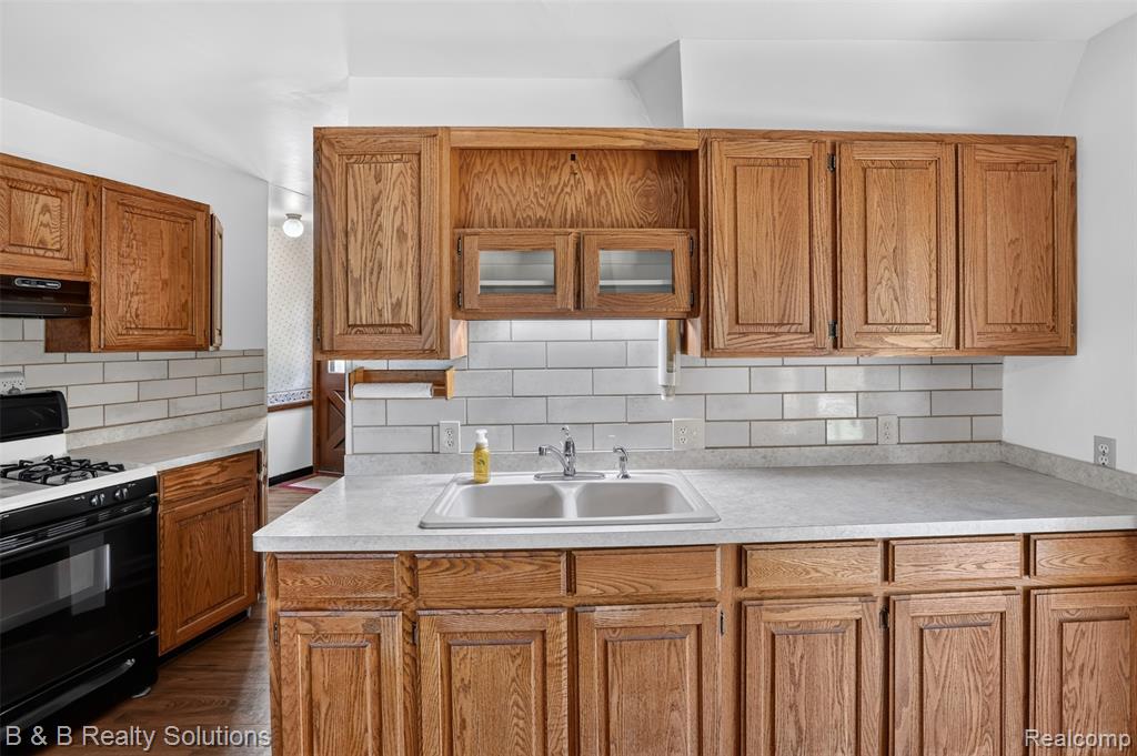 5544 Piersonville Road, Columbiaville, MI 48421 — Photo 23