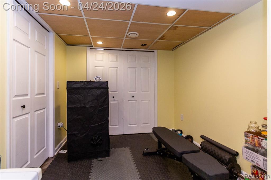 653 Chestnut Street, Wyandotte, MI 48192 — Photo 43