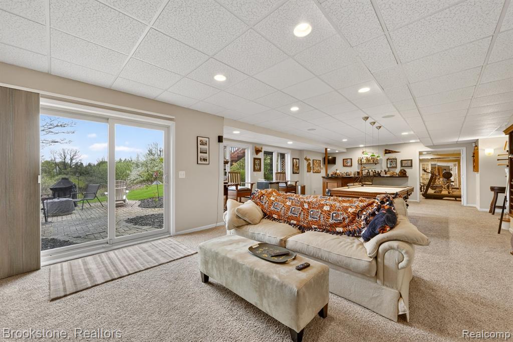 4054 Calumet Drive W, Rochester, MI 48306 — Photo 34