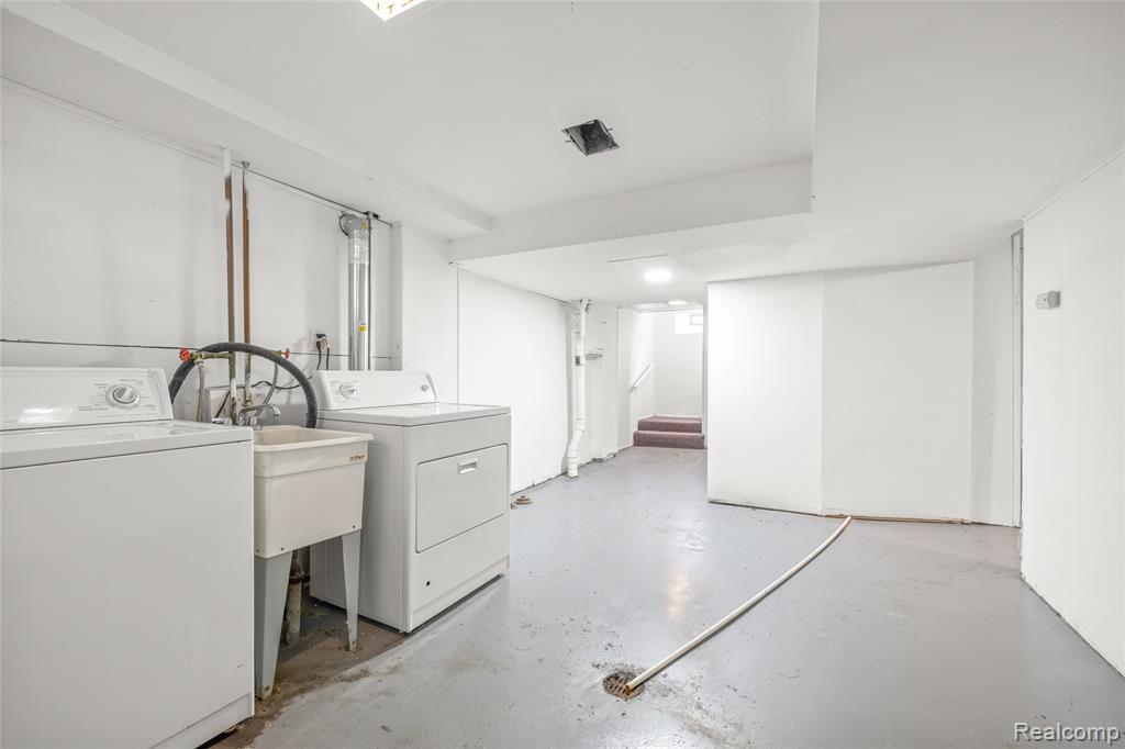 26274 McDonald Street, Dearborn Heights, MI 48125 — Photo 15