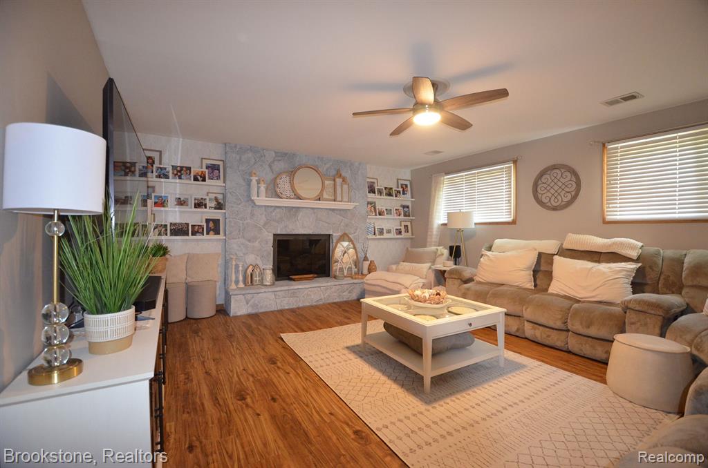 4856 CLINTON WAY Drive, Waterford, MI 48328 — Photo 27