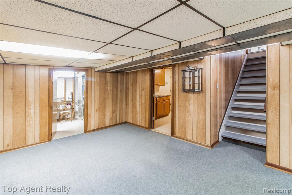 43954 McLean Drive, Sterling Heights, MI 48313 — Photo 22