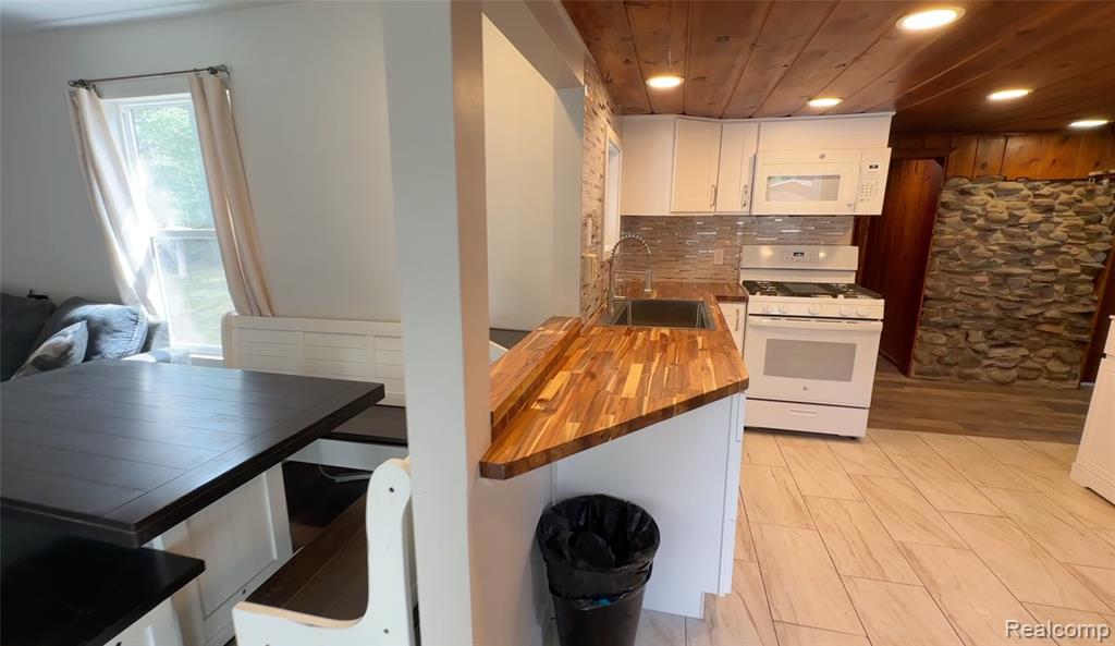 5089 Cottage Dr SE Drive SE, Kalkaska, MI 49646 — Photo 12