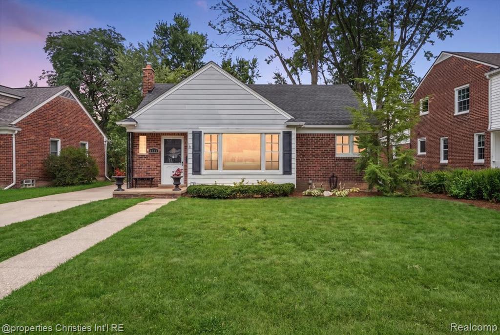 32200 Verona Circle, Beverly Hills, MI 48025