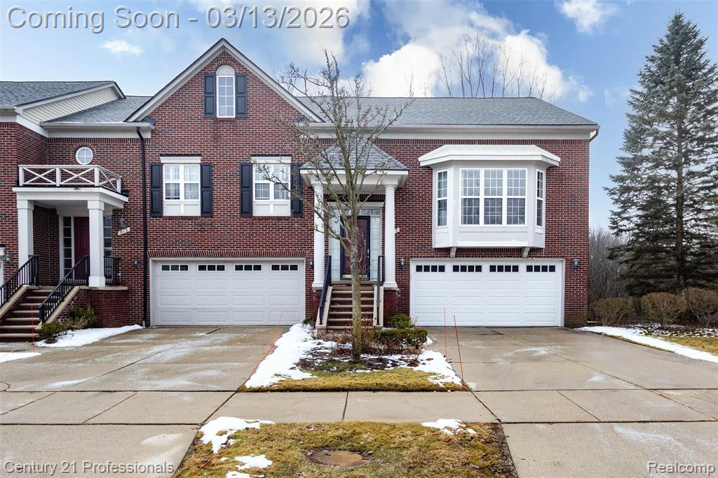 912 Sandalwood Drive, Troy, MI 48085 — front exterior