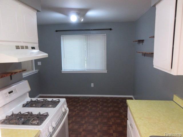 7265 Ida Terrace, Waterford, MI 48329 — Photo 11
