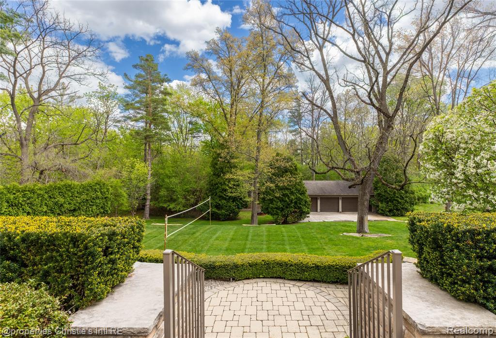 1330 Oxford Road, Beverly Hills, MI 48304 — Photo 7
