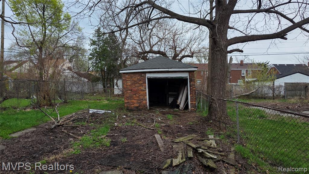 9338 Cheyenne Street, Detroit, MI 48228 — Photo 17