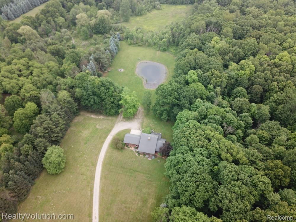 1955 Misty Meadow Lane, Lapeer, MI 48446 — Photo 41