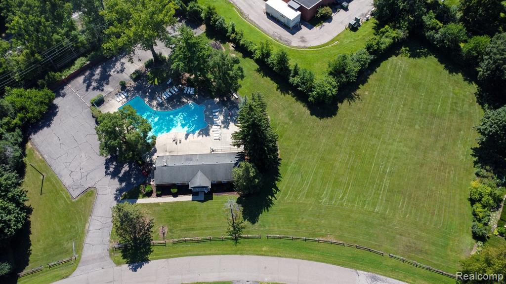 6825 ALDERLEY Way, West Bloomfield, MI — Photo 4
