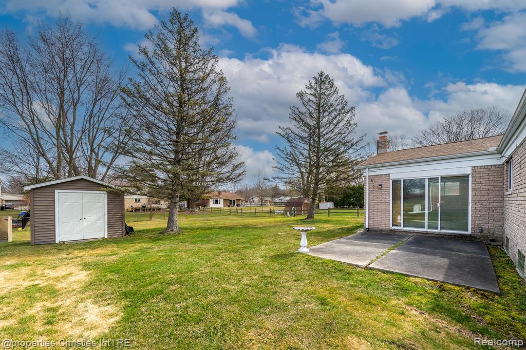 4684 CHAPEL Drive, Troy, MI 48085 — Photo 60