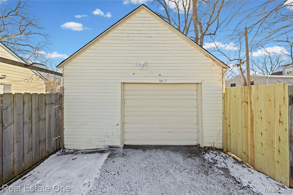 943 Premont Avenue, Waterford, MI 48328 — Photo 45