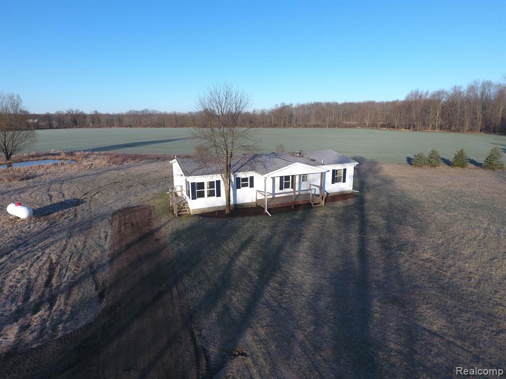 3218 MCKILLOP Road, Clifford, MI 48727 — Photo 2