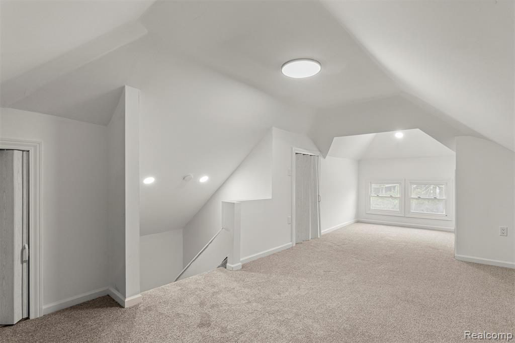 4266 Seminole Street, Detroit, MI 48214 — Photo 21