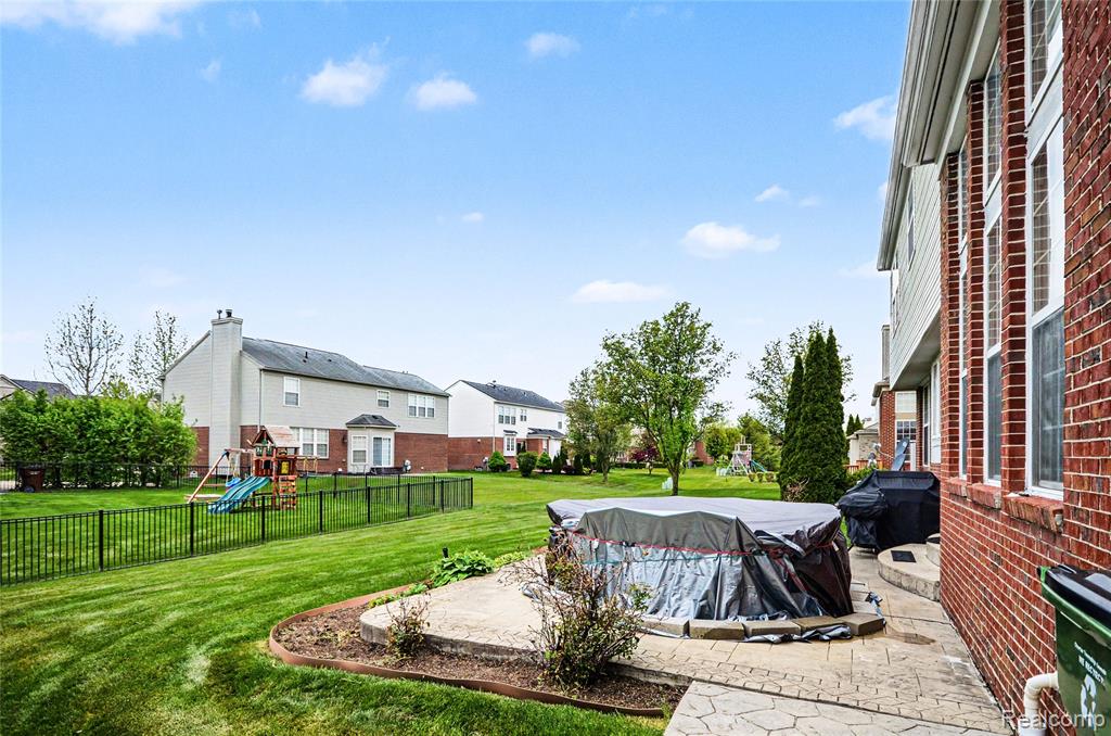 7316 N Central Park, Utica, MI 48317 — Photo 28