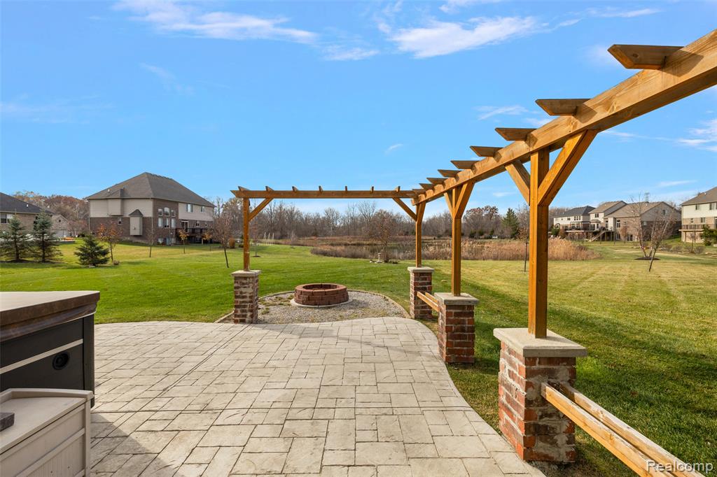 46267 Terrace Drive, Shelby Twp, MI 48317 — Photo 69