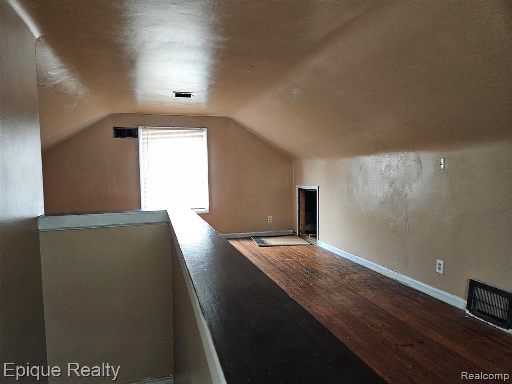 6137 Radnor Street, Detroit, MI 48224 — Photo 6