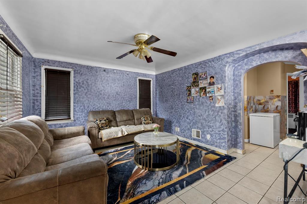 6800 Longacre Street, Detroit, MI 48228 — Photo 10