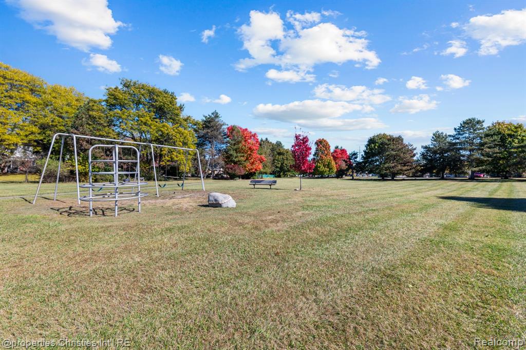 958 New Haven Court, Northville, MI 48167 — Photo 30