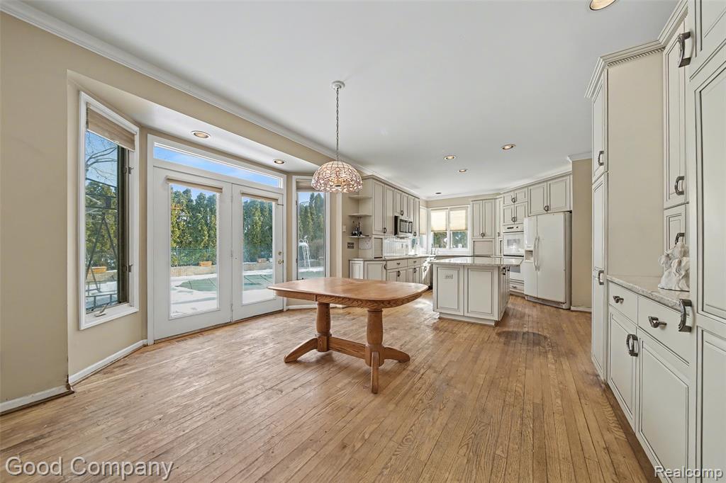 41714 Dukesbury Court, Novi, MI — Photo 14