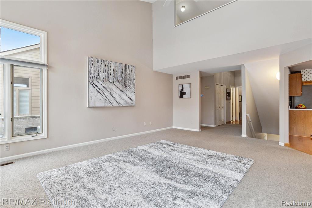 4823 FAIRWAYS Drive, Brighton, MI 48116 — Photo 9