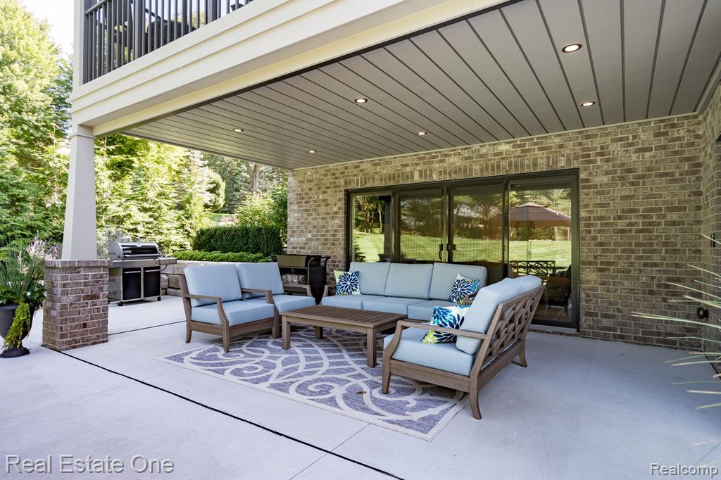5525 Avington Parkway, Clarkston, MI 48348 — Photo 60