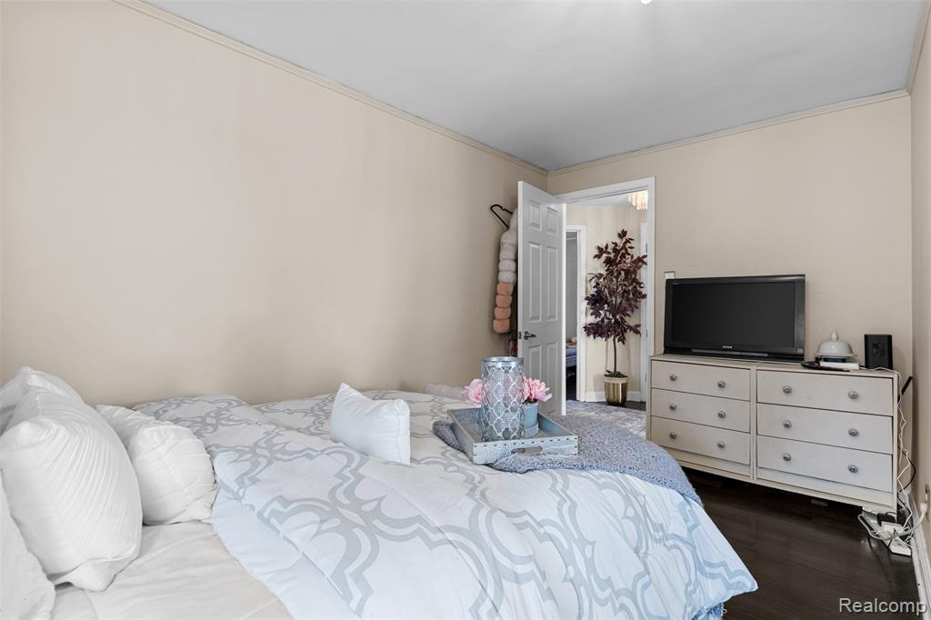 150 W Hildale, Detroit, MI 48203 — Photo 16