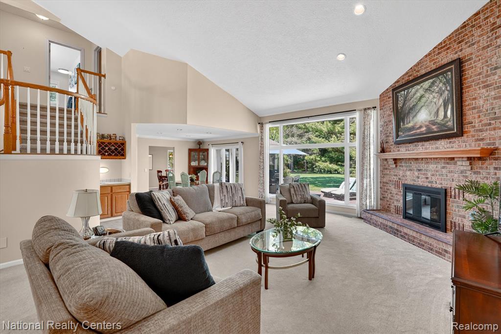 9326 Park Lane, Commerce Twp, MI 48382 — Photo 6